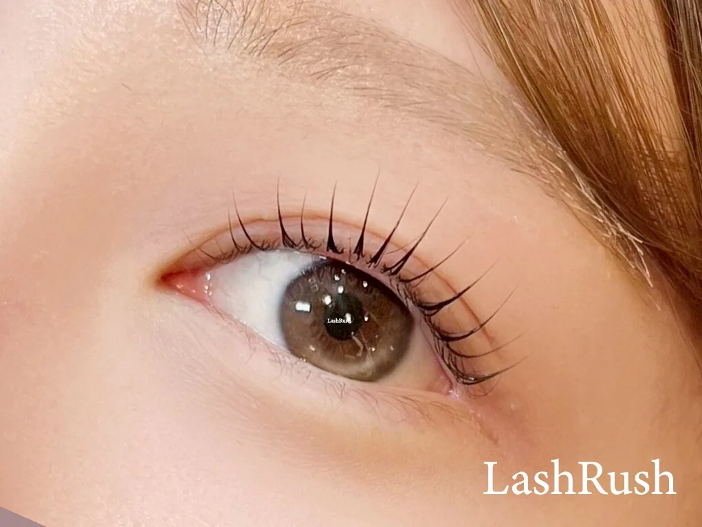 LashRush 高田馬場店の施術例｜『人生が変わる美まつげ』ハリウッドアイラッシュリフトで傷まない自まつげケア♪人気のパリジェンヌも◎